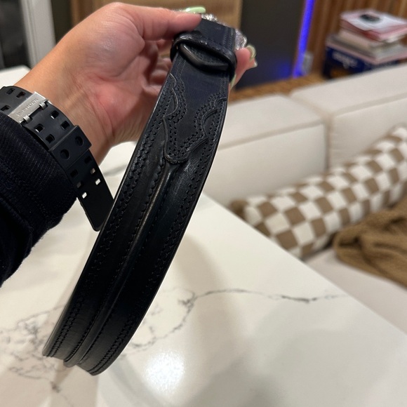 Ariat Black Leather Belt with Silver Buckle - Picture 3 of 15